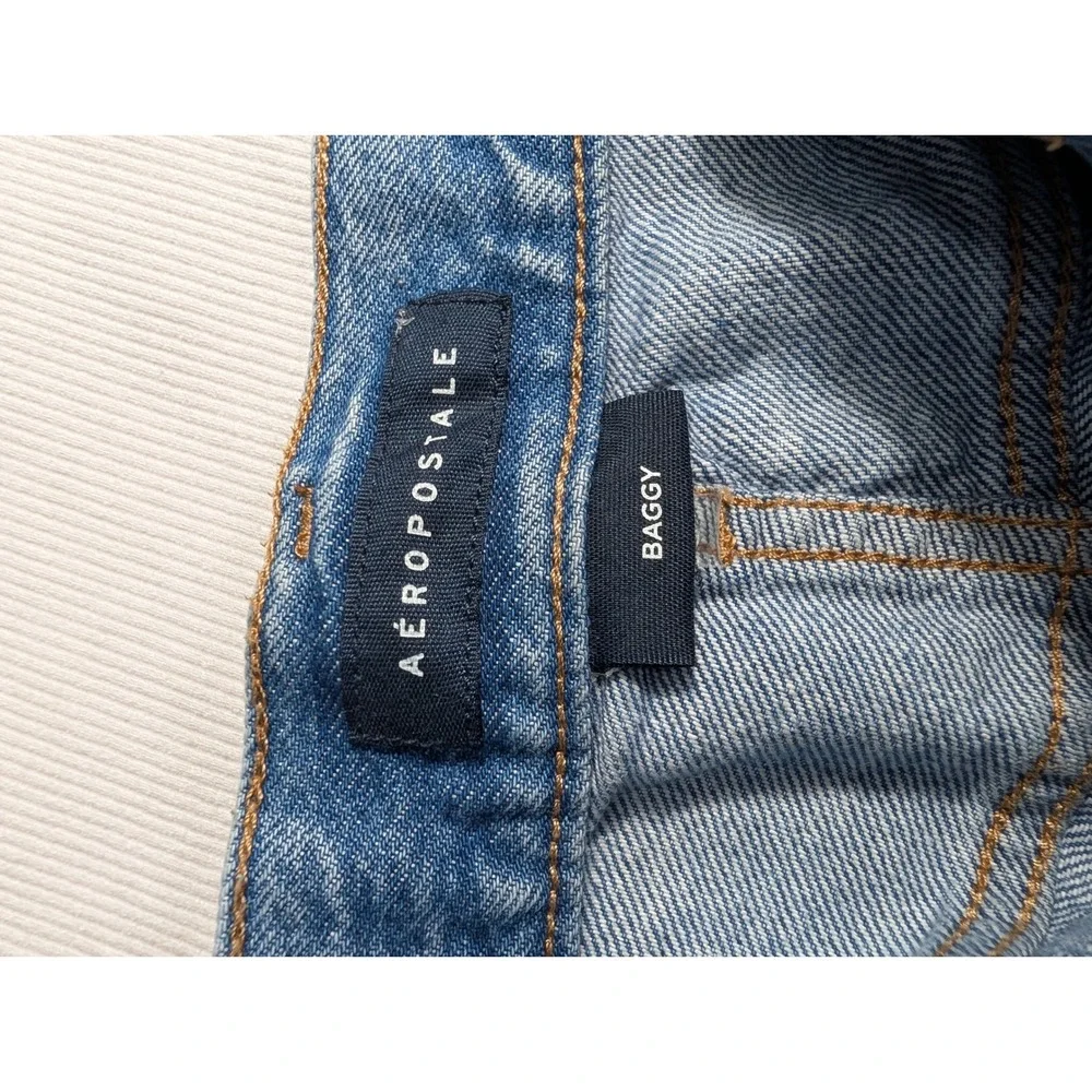 Aeropostale Mom Jeans Womens‎ 29 Light Wash Distressed High Waisted Straight Leg